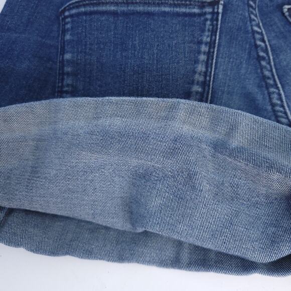 Universal Thread High Rise Midi Blue Jean Shorts Size 0, Denim, Roll Cuff - Picture 3 of 7